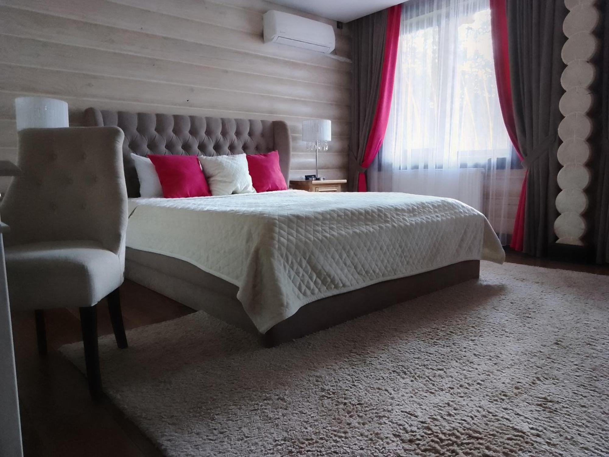 Hotel Golden Lion & Spa Tynnoye Bagian luar foto