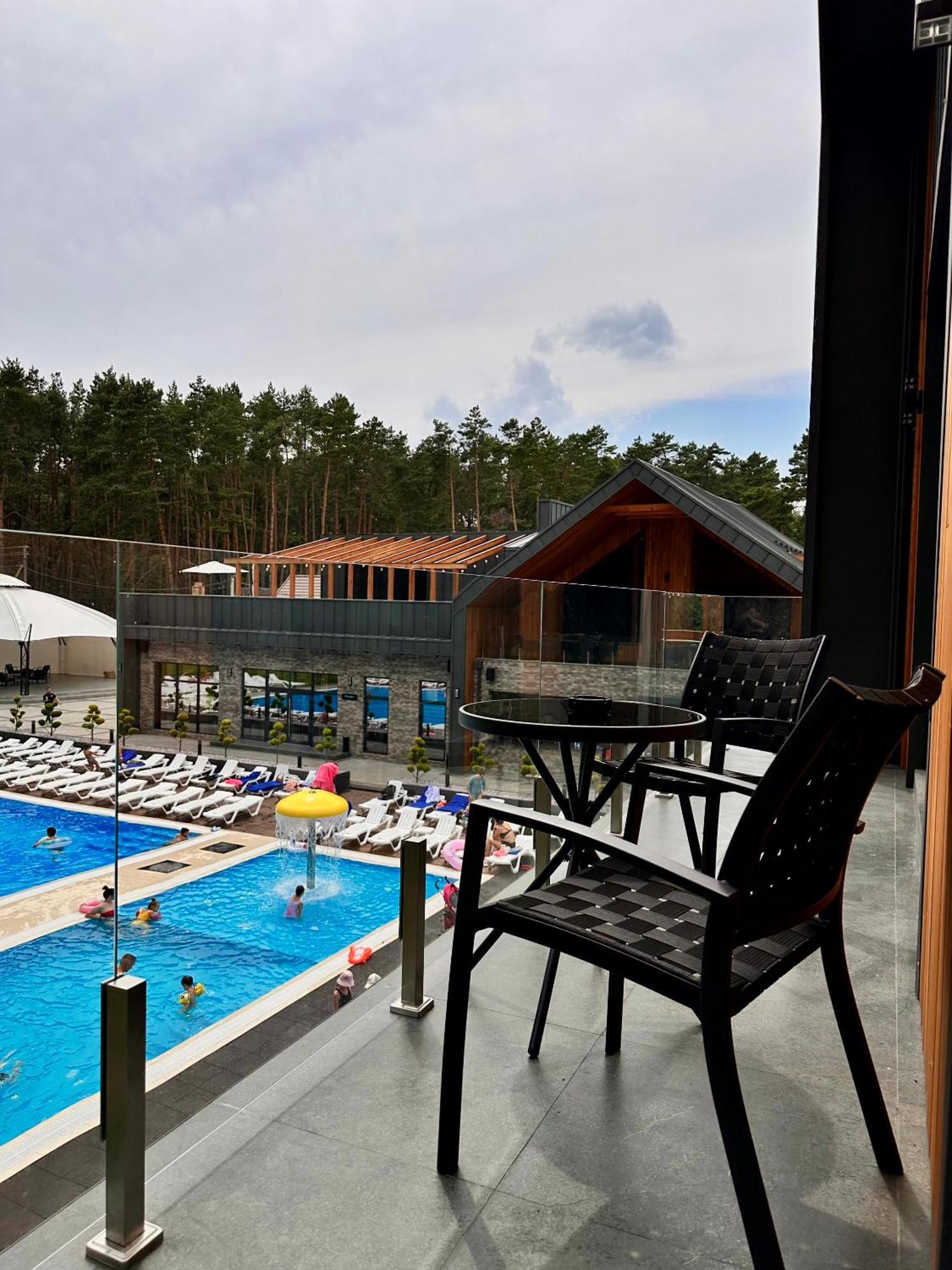 Hotel Golden Lion & Spa Tynnoye Bagian luar foto
