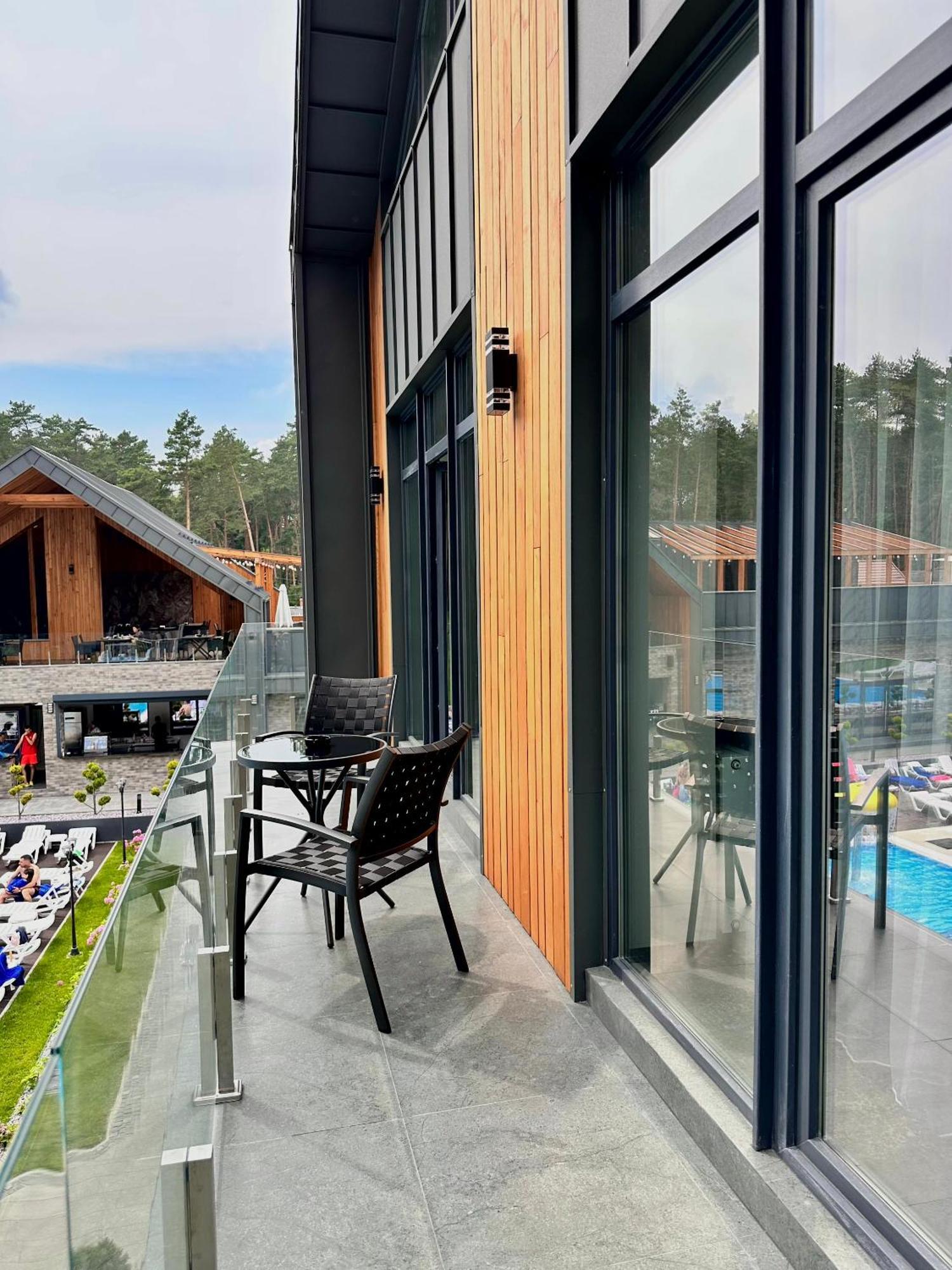 Hotel Golden Lion & Spa Tynnoye Bagian luar foto
