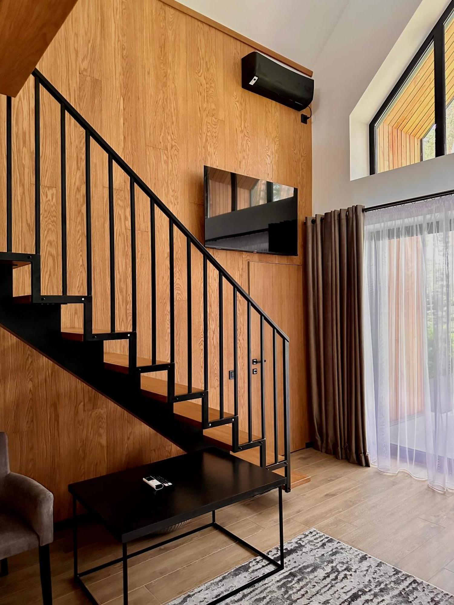 Hotel Golden Lion & Spa Tynnoye Bagian luar foto