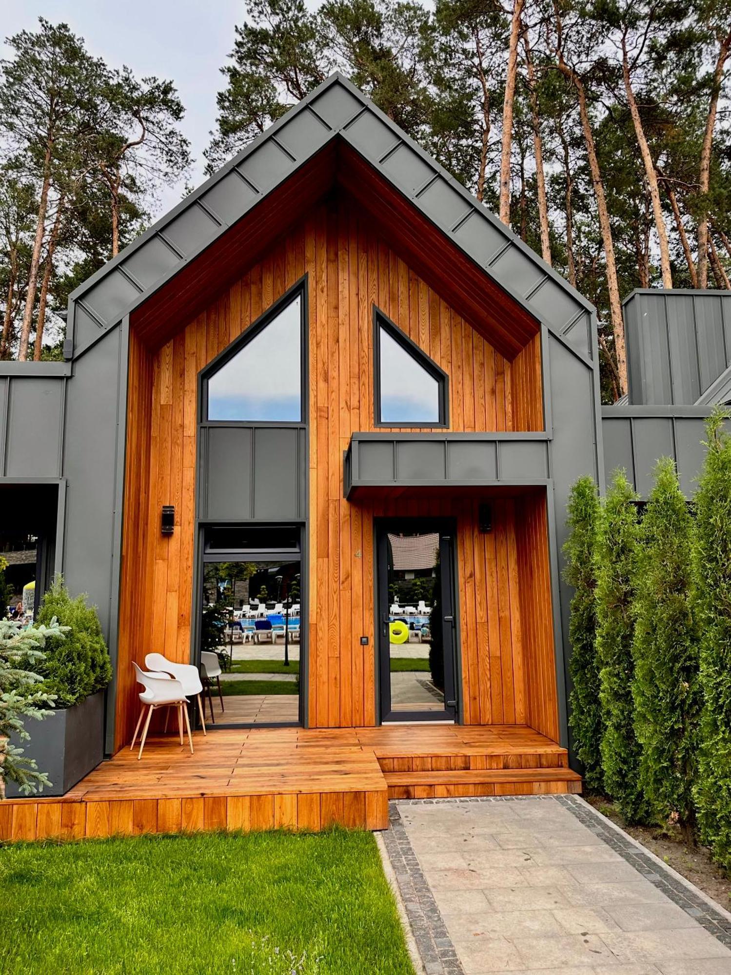 Hotel Golden Lion & Spa Tynnoye Bagian luar foto