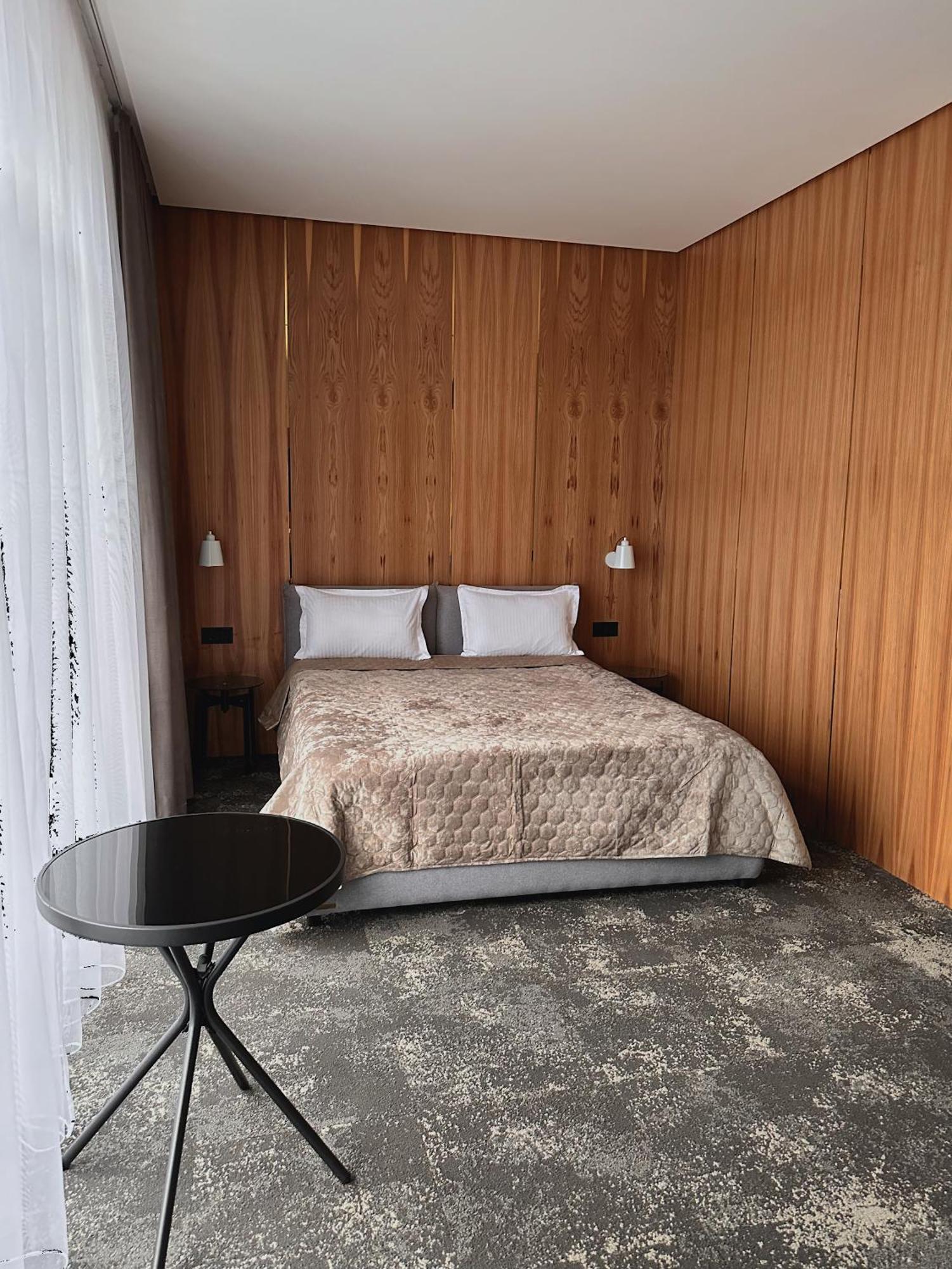 Hotel Golden Lion & Spa Tynnoye Bagian luar foto