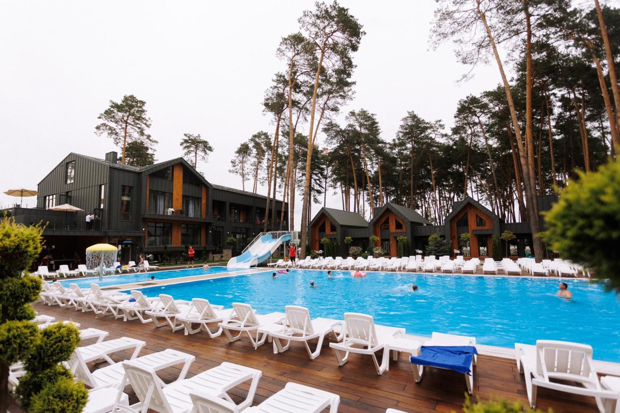 Hotel Golden Lion & Spa Tynnoye Bagian luar foto