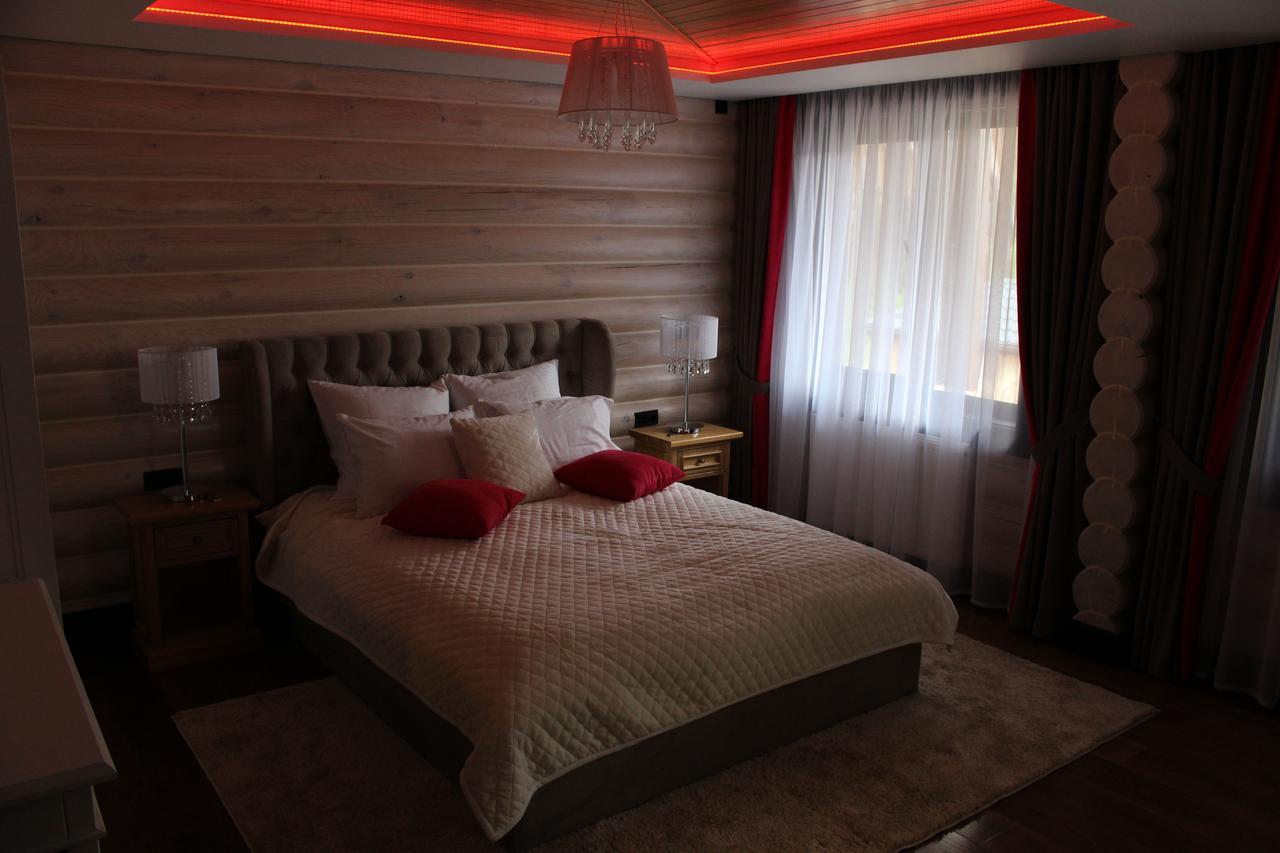 Hotel Golden Lion & Spa Tynnoye Bagian luar foto